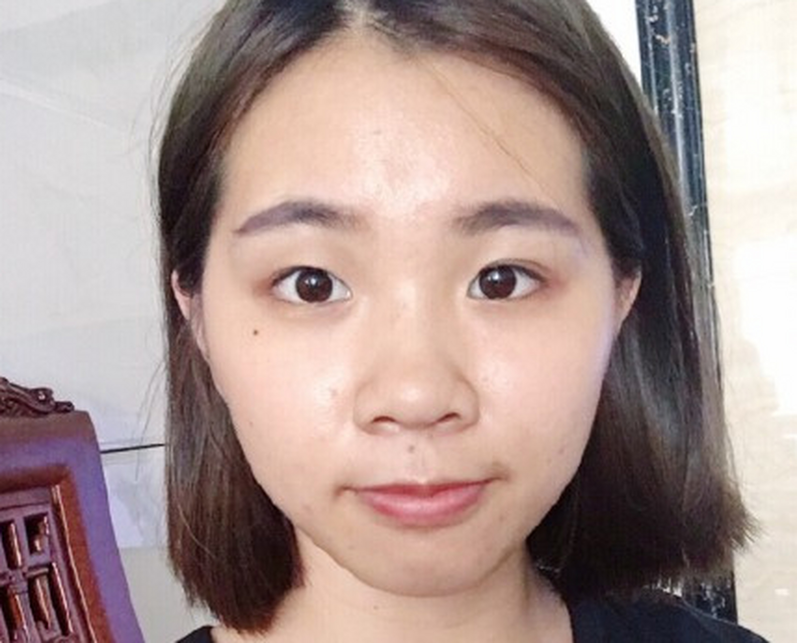 额头窄的女人面相