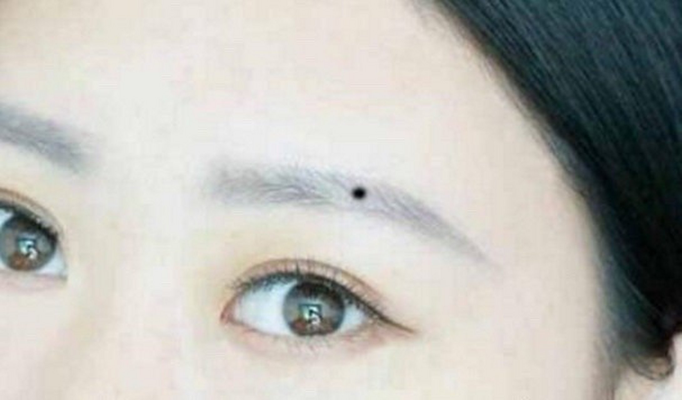 眉尾有痣的女人克夫