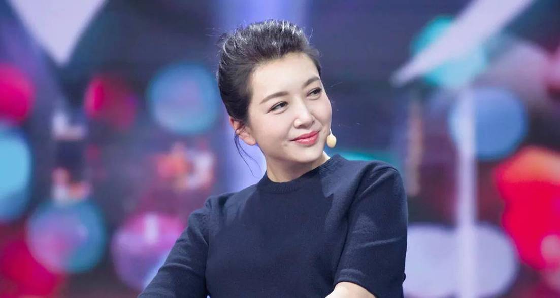 江珊和张博的结婚照