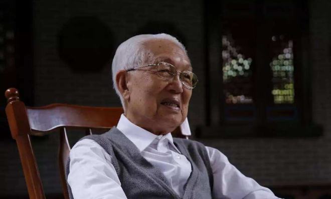 �����������Ի���Ӿ��쵼�����е������벻��(�����������Ի��ܽ���ִ��쵼���ٵ���������)