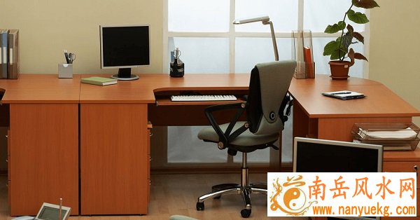 �˳���̸������ٳԭ��