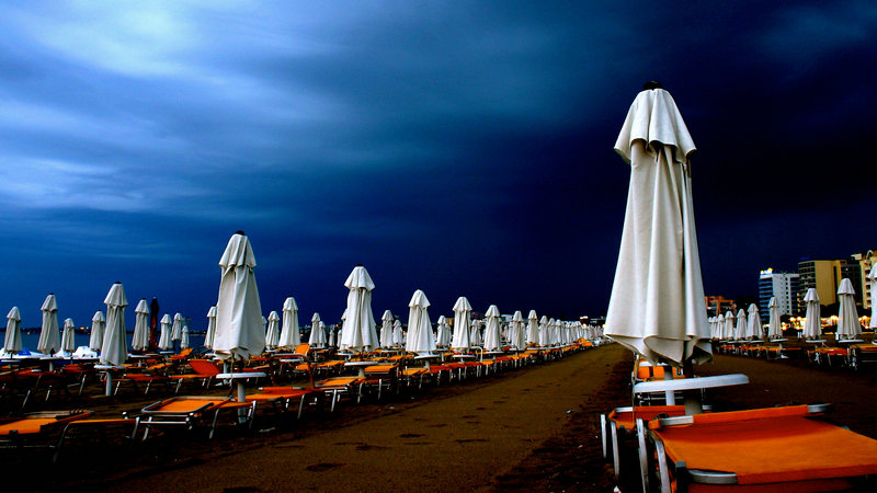 ����������Ů��������������ѯ��Ӧ���ǰ����Ա���δ�������Ĳ��ȶ�����