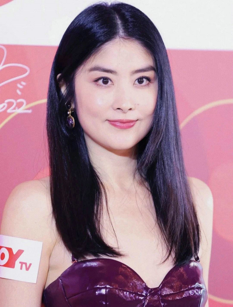 ������Щ��ˮӰ�캢�ӵ�ѧҵ�ɼ�