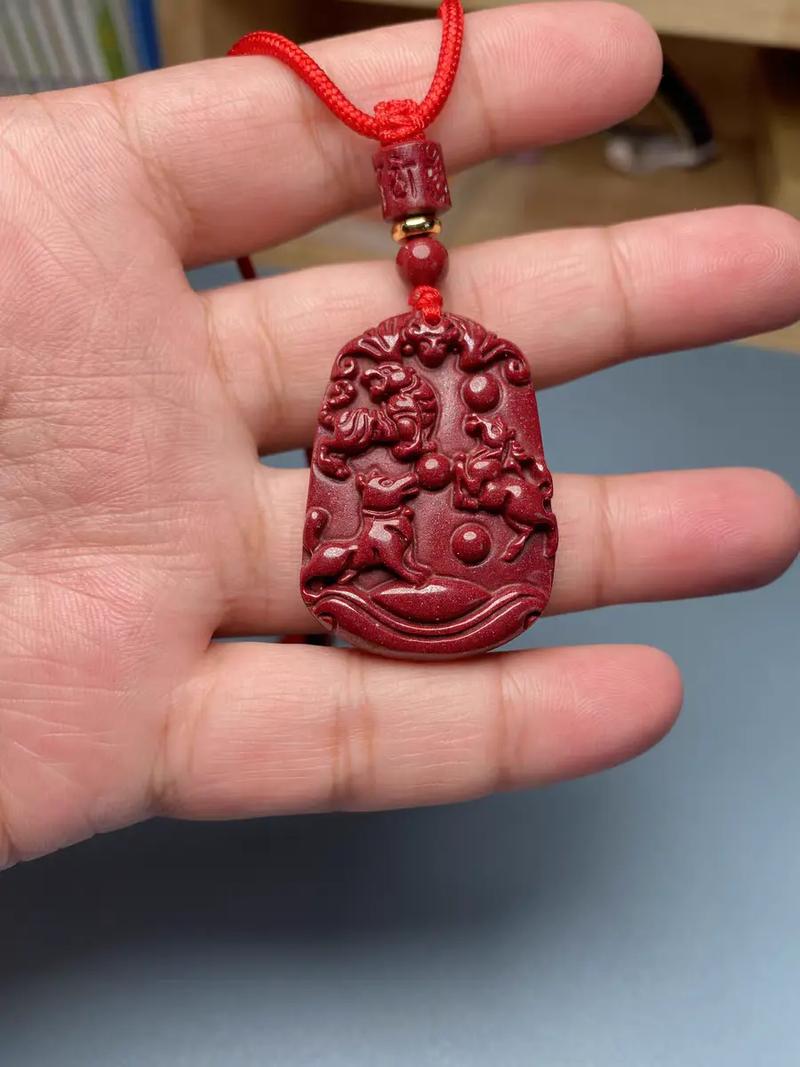 老年人忌讳佩戴什么样的首饰 老年人忌讳佩戴什么样的首饰