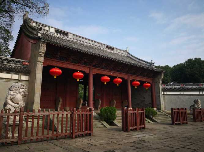 鲸鱼岛乐队 鲸鱼岛乐队白森 鲸鱼岛乐队 鲸鱼岛乐队白森