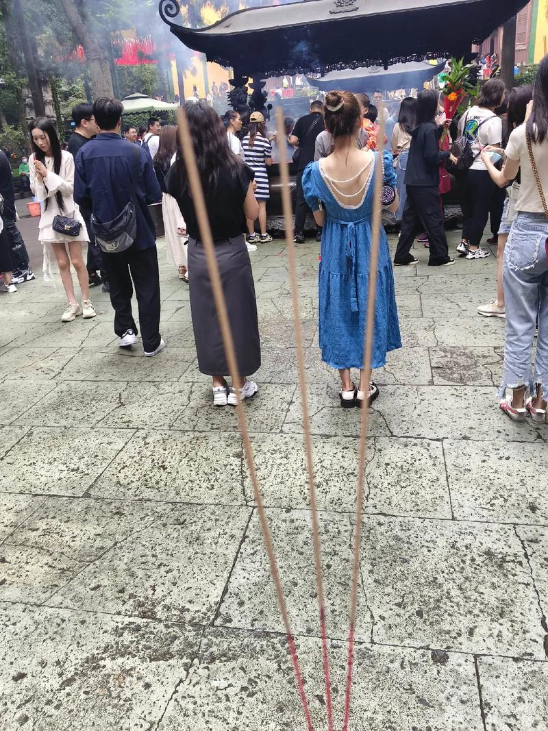 袁新旭东演绎吸血鬼电影暮夜传说男宠之血夜 袁新旭东演绎吸血鬼电影暮夜传说男宠之血夜